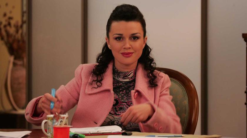 Сходила в кафе с сыном: фото Заворотнюк взбудоражило публику