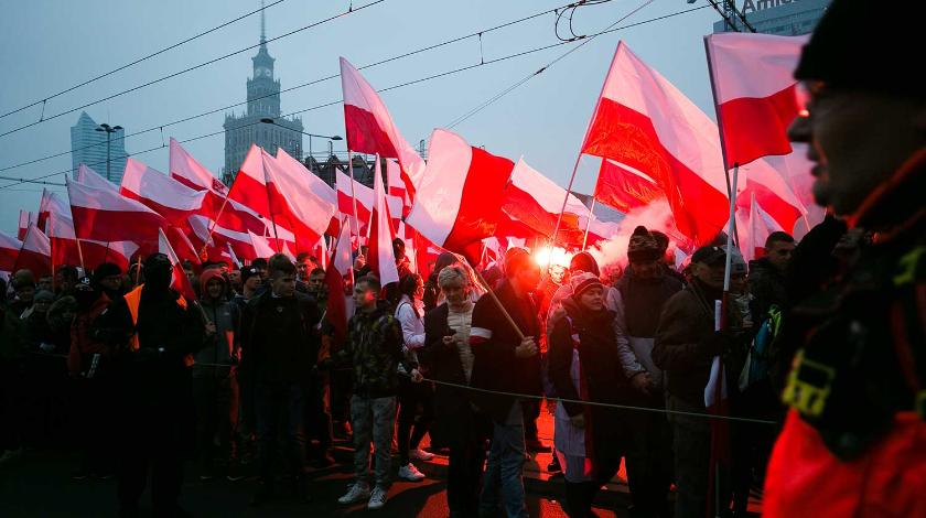 Белорусы стали меньше дружить с россиянами по заказу из Польши Белорусы стали меньше дружить с россиянами по заказу из Польши