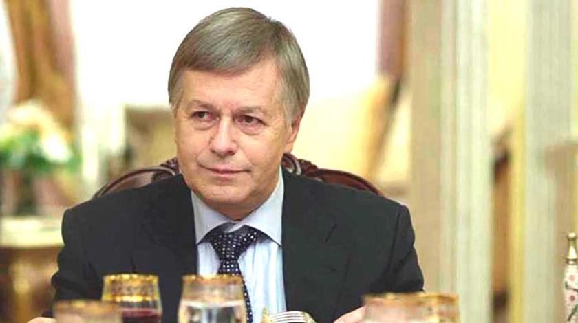 Украинцы держали российских артистов в автобусе без еды и воды Украинцы держали российских артистов в автобусе без еды и воды