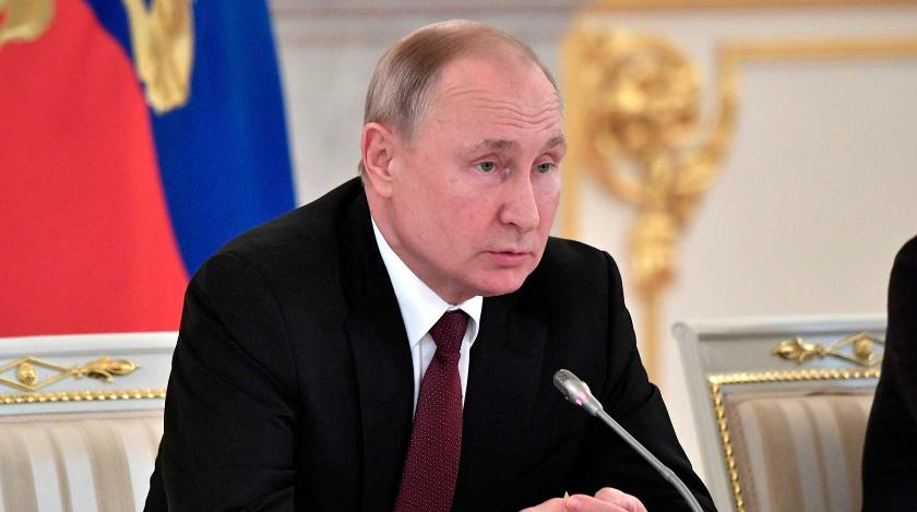 Россияне поразили Путина количеством поправок в Конституцию Россияне поразили Путина количеством поправок в Конституцию