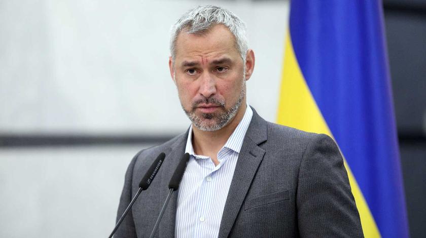Генпрокурор Украины обеспечил себе запасной аэродром во Франции Генпрокурор Украины обеспечил себе запасной аэродром во Франции