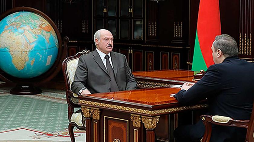 Отменивший пресс-конференцию Лукашенко призвал белорусов не паниковать