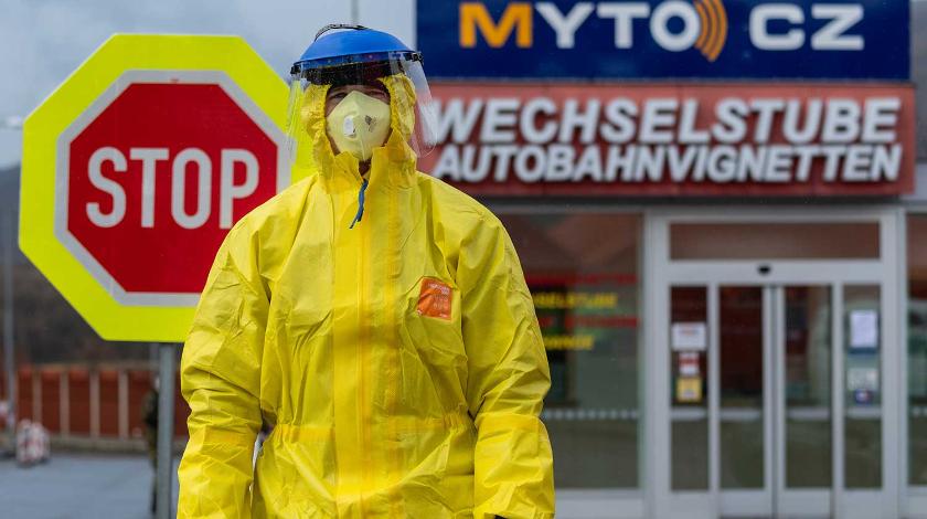 В падении рубля и пандемии увидели знаки апокалипсиса В падении рубля и пандемии увидели знаки апокалипсиса