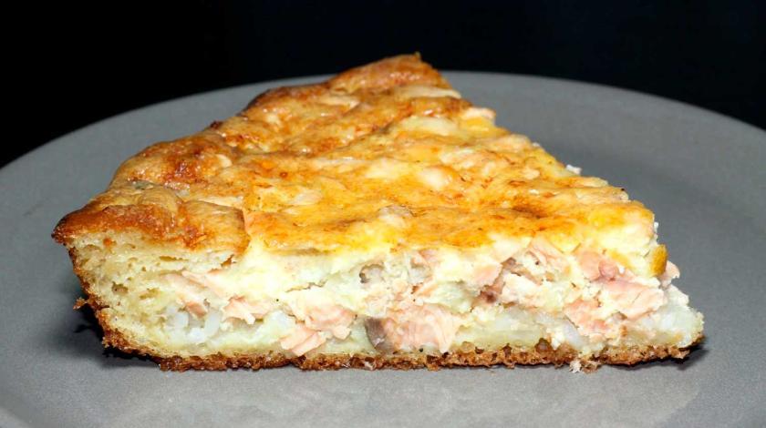 Нежный и сытный: рецепт простого пирога с рыбой Нежный и сытный: рецепт простого пирога с рыбой