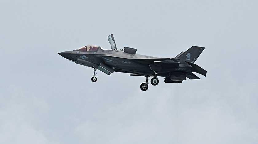 В Пентагоне разругали уязвимый F-35 В Пентагоне разругали уязвимый F-35