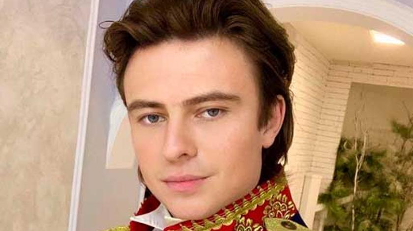 Постарел и отрастил бороду: Шаляпин сильно изменился с новой подругой Постарел и отрастил бороду: Шаляпин сильно изменился с новой подругой
