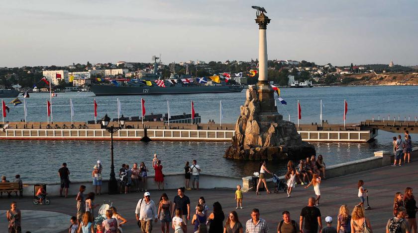 Крым изолируют от туристов Крым изолируют от туристов