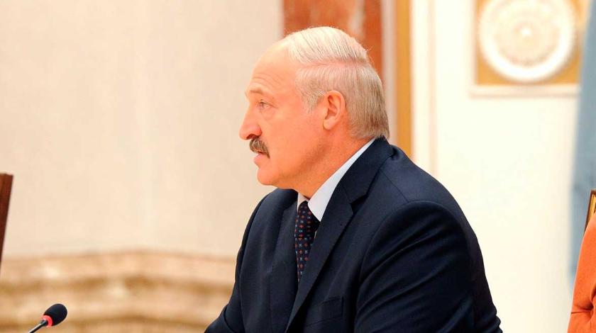 В Европе раскрыли причину отказа Лукашенко вводить карантин