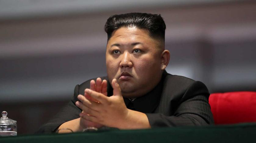 СМИ: глава Северной Кореи нанял бригаду красавиц для вечеринок в бронепоезде