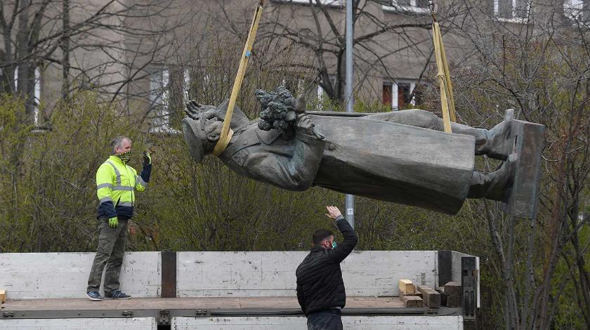 Снесенный в Праге памятник маршалу Коневу могут выкупить