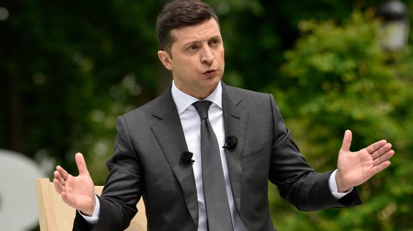 Украинцы призвали Зеленского уйти в отставку