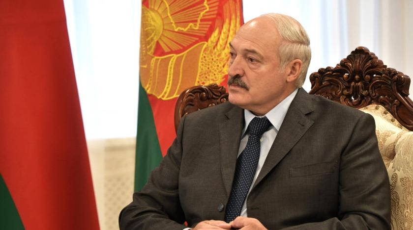 "Ему становится страшно": раскрыли причины конституционной реформы Лукашенко в Белоруссии 