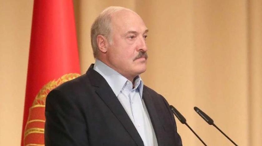 СМИ: Названа причина паники Лукашенко перед выборами