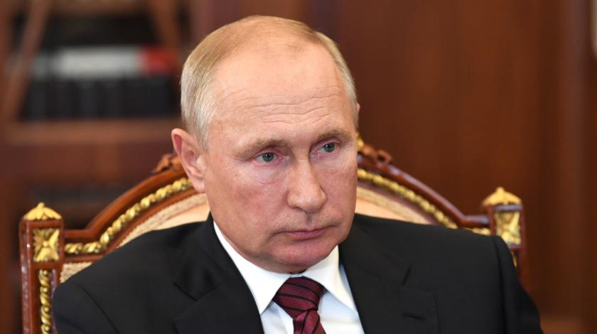 Стали известны сроки появления преемника Путина