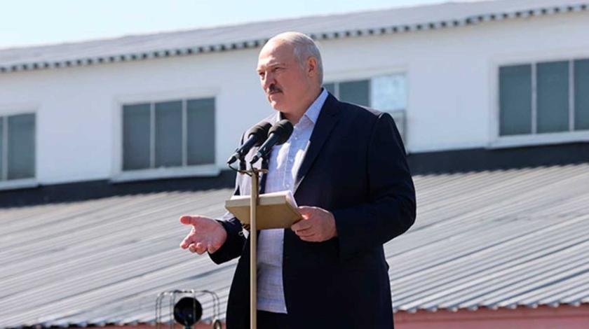 "Хотите, чтобы Россия отреагировала еще?": Лукашенко припугнул протестующих