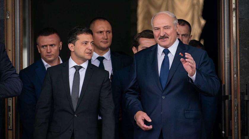 Зеленский плюнул в спину Лукашенко
