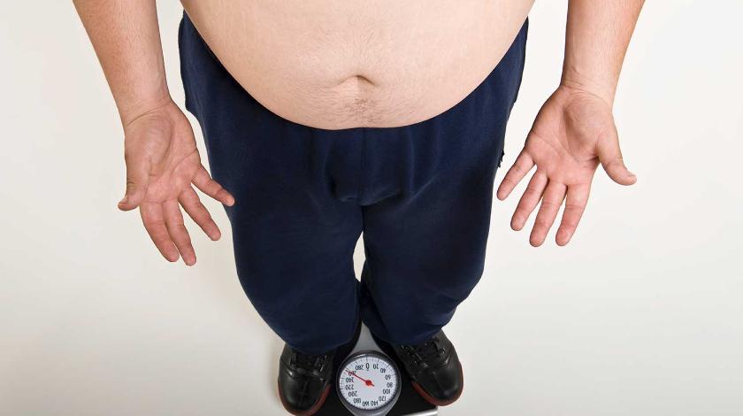 Как не набрать вес в новогодние праздники: советы диетолога