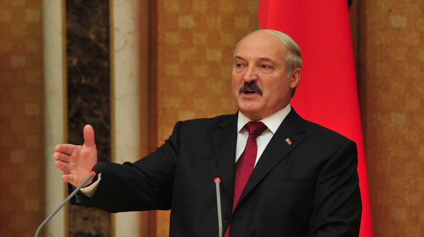 Глава МИД Украины огрызнулся на Лукашенко за оскорбление Зеленского