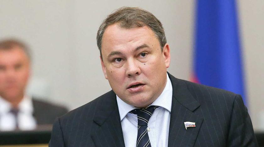 Украинский депутат из ПАСЕ взбесился после заявления России о водной блокаде Крыма