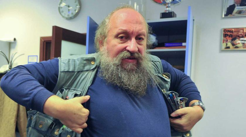 Придерживают козыри: Вассерман объяснил поведение белорусской бегуньи