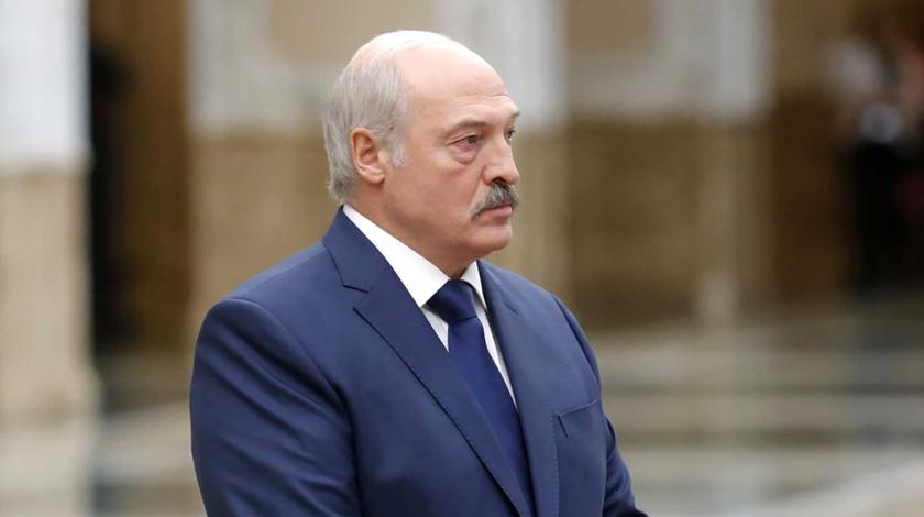 "Своих не бросаем": тренер Лукашенко назначен сенатором
