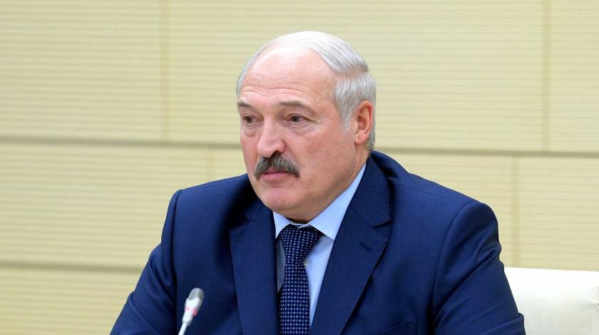 С головы до ног: какие болезни подозревают у Лукашенко