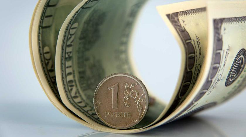 Аналитики дали прогноз по курсу валют на год вперед