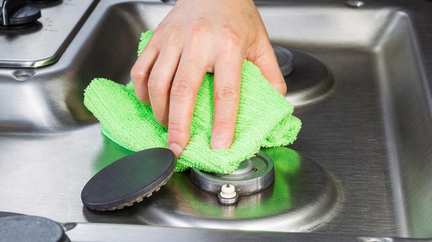 Как отмыть решетки газовой плиты и духовки: необычный лайфхак