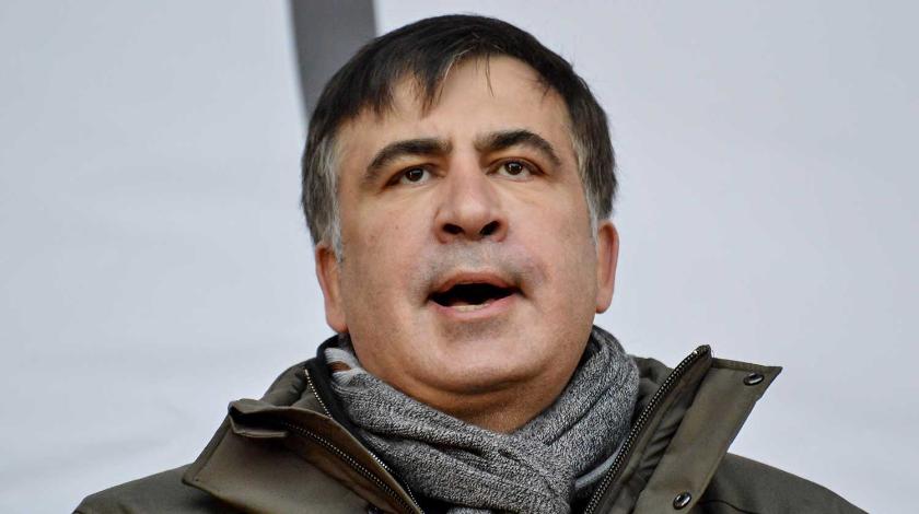 Посвежевший Саакашвили попал на видео из зала суда