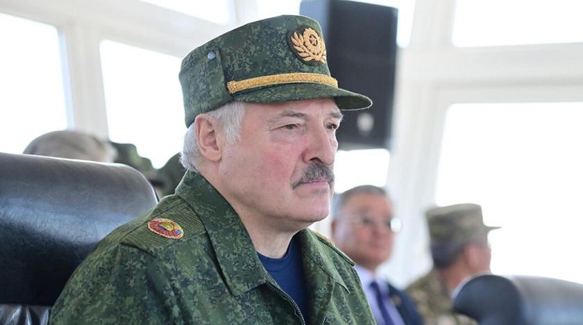 "Подарок для Америки": Лукашенко призвал не отдавать Казахстан