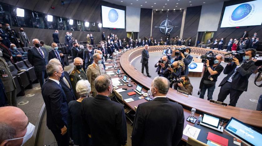 НАТО "причинила боль" дипломатам из ЕС - СМИ