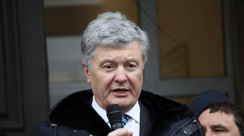 "Разморило волка": Порошенко уснул прямо в зале суда по "угольному" делу - видео