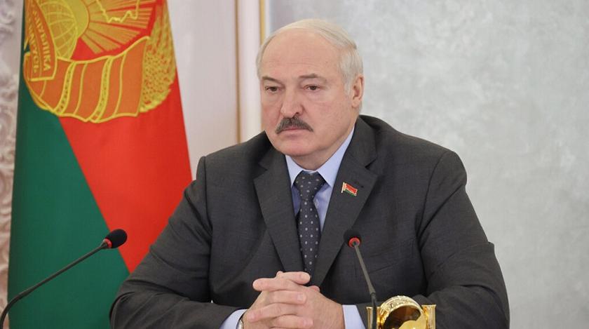 Какие угрозы для Лукашенко несет новая конституция Белоруссии: объяснил эксперт