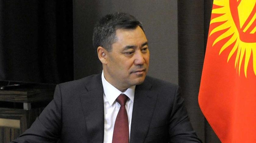 В скандал с высшим образованием президента Киргизии пришлось вмешаться ректору