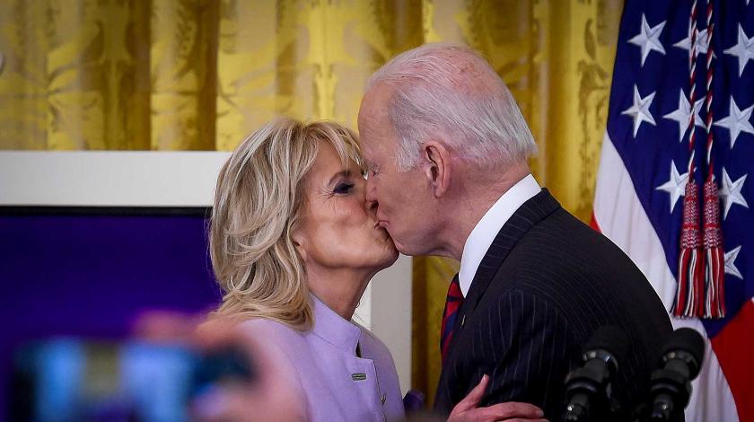 Байден перепутал вице-президента США со своей женой
