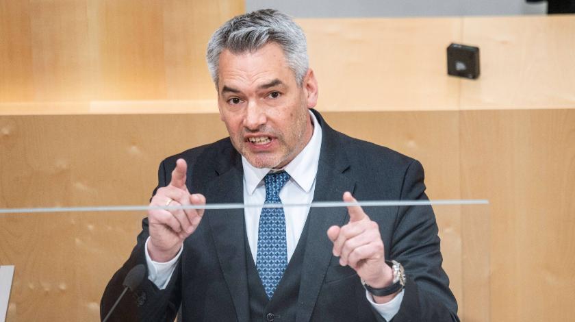 Путин разрешил канцлеру Австрии платить за газ в евро – СМИ