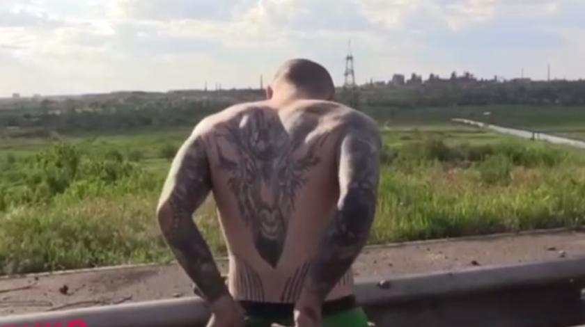 Расшифрован смысл татуировок боевика ВСУ с "Азовстали"