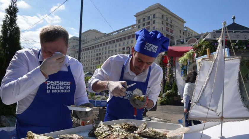 Собянин пригласил жителей и гостей Москвы на фестиваль "Рыбная неделя"