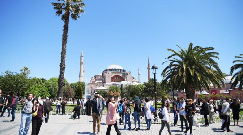Турция заменила российских туристов на более богатых