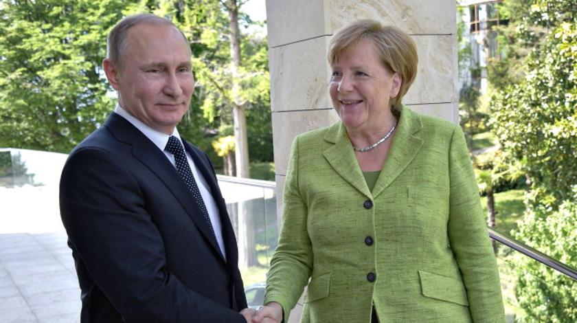 Меркель раскрыла правду о скандале во время первой встречи с Путиным