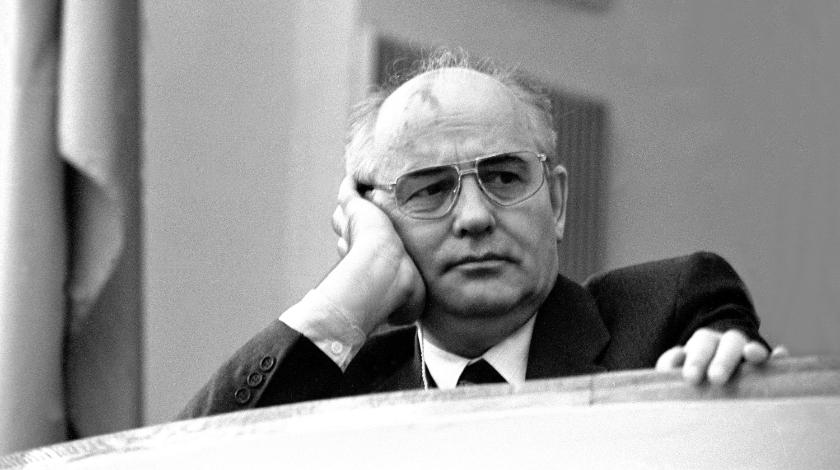 Толпы людей и горы цветов: в Москве простились с Михаилом Горбачевым