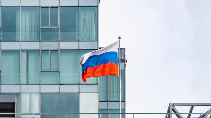 Что происходит под Херсоном: со всех зданий уже сняли российские флаги