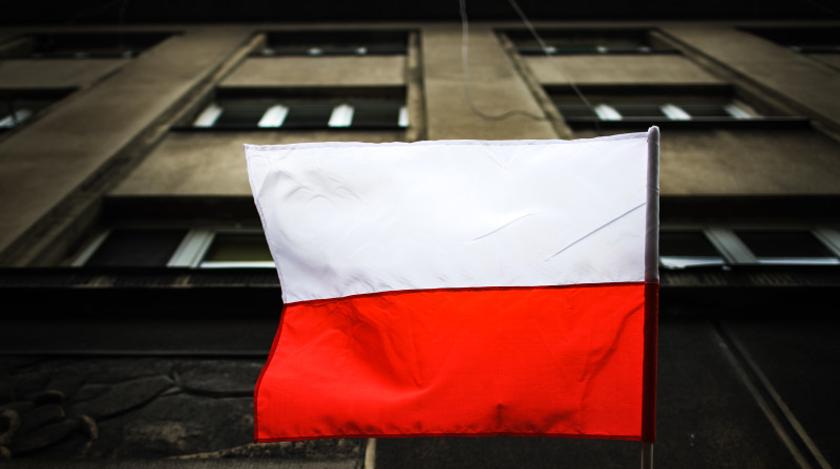 Польский премьер грозится "раздразнить русского медведя"