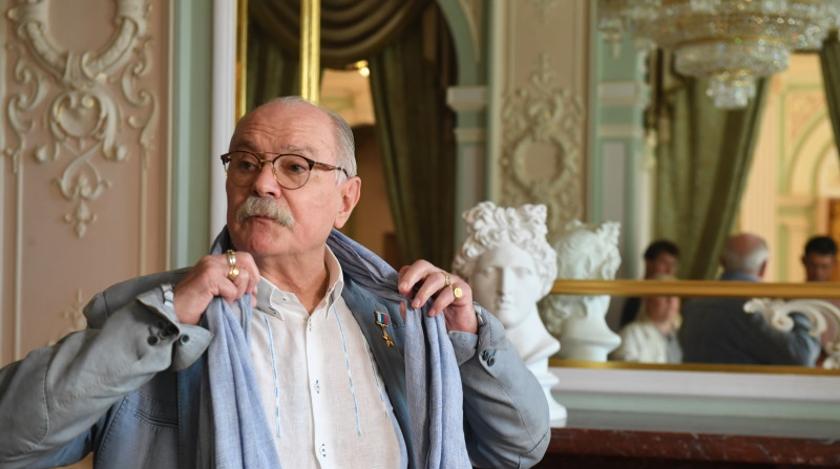 Состояние ухудшилось: таинственная болезнь Михалкова прогрессирует