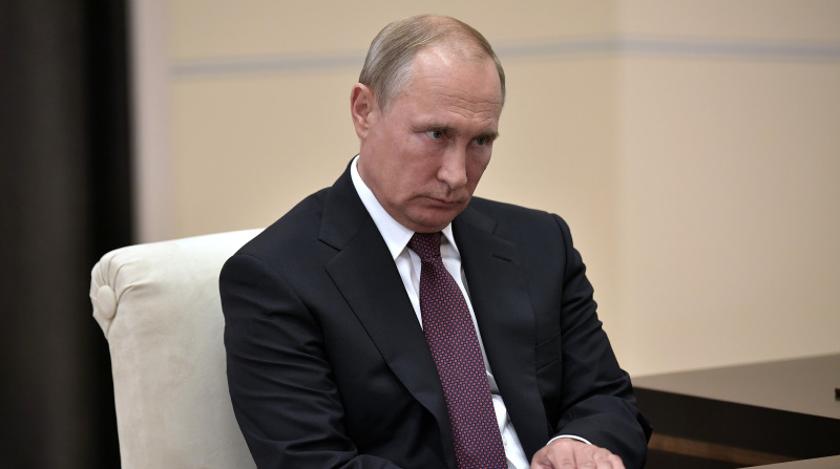 "Что вы дурака валяете?!": Путин устроил жесткий разнос министру на совещании