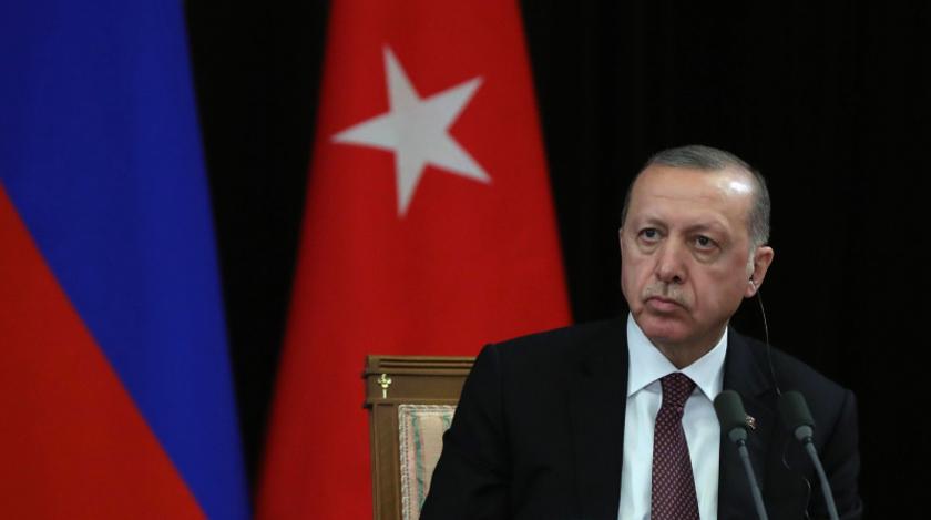 Эрдоган решил вести "хитрую игру" с Кремлем