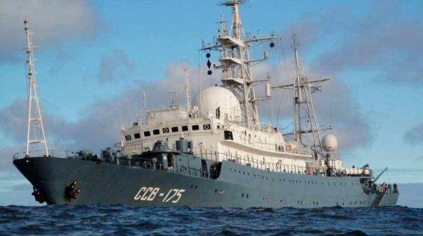 Береговая охрана США в панике из-за появления российского корабля-разведчика
