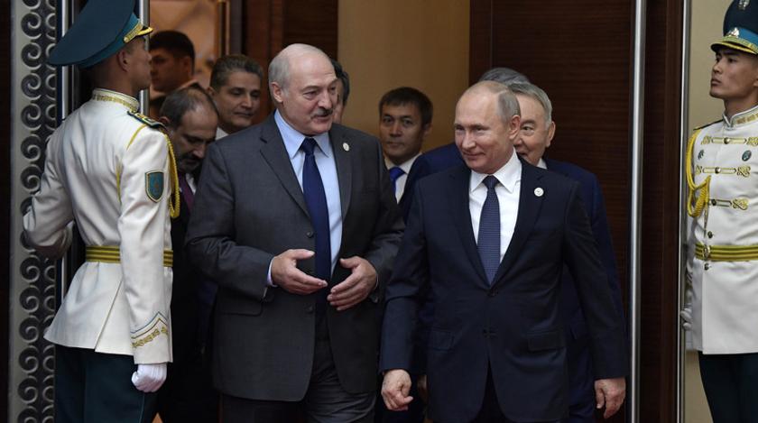 Лукашенко решил публично подколоть Путина