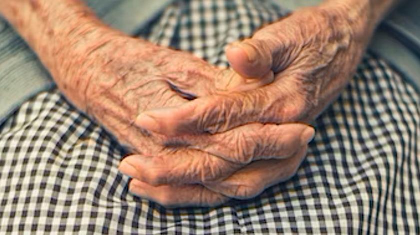 Яркий пенсионер раскрыл необычный секрет долголетия 