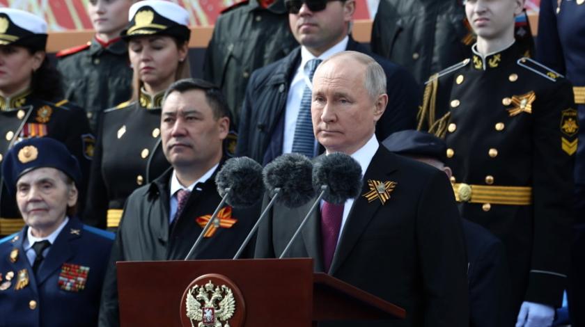 Путин послал Киеву тревожный сигнал во время Парада Победы в Москве